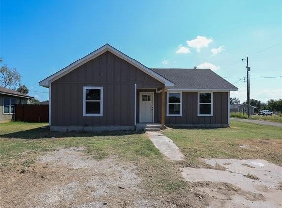 1901 3rd, Sulphur, OK 73086
