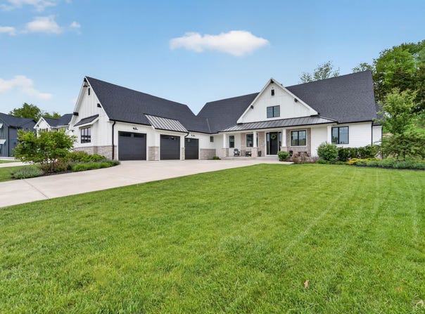 2412 Kilarney Way, Waunakee, WI 53597