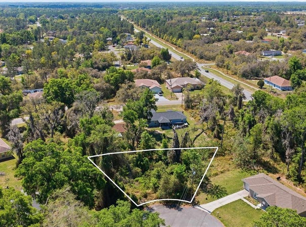 OAK CIRCLE Lane, OCALA, FL 34472