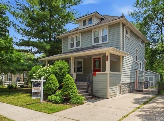 536 E Maplehurst Street, Ferndale, MI 48220