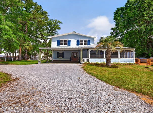501 Forest Hill Drive, Ocean Springs, MS 39564