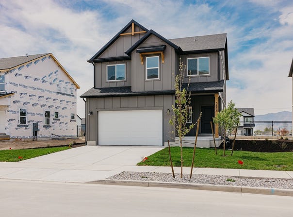 3623 N EAGLE Dr, Eagle Mountain, UT 84005