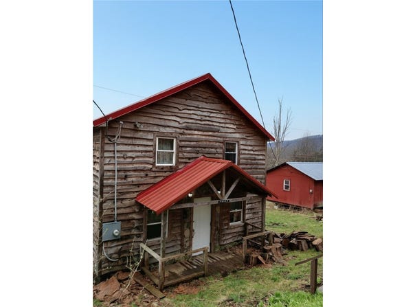2964 Dawson Run Road, PA 16370