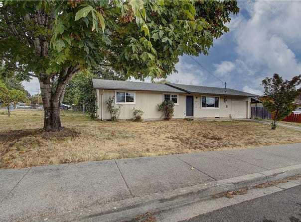 625 E ELM Ave, LaCenter, WA 98629