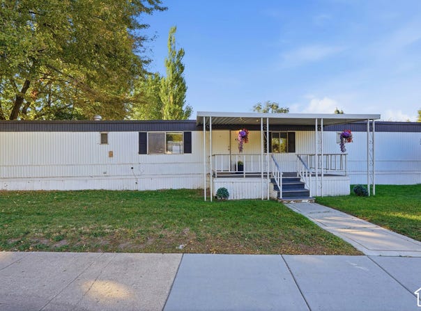 900 CENTURY Dr, Ogden, UT 84404