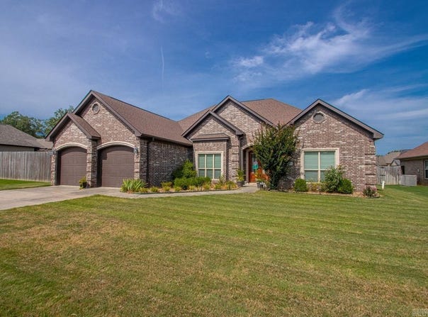 3113 DAPPLE GRAY, Benton, AR 72015