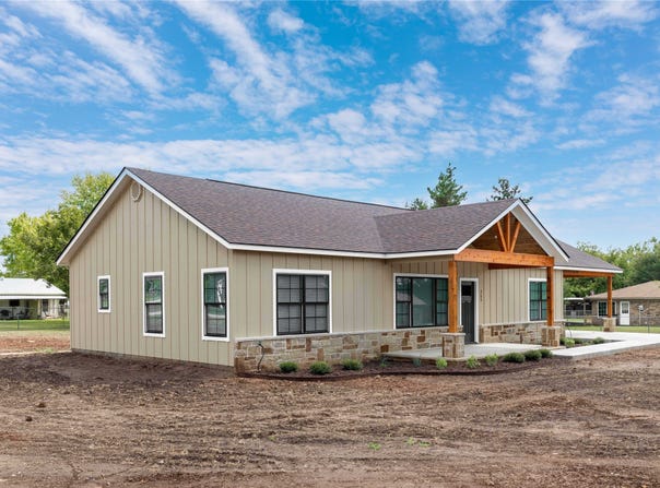 305 7th Street, Blanket, TX 76432