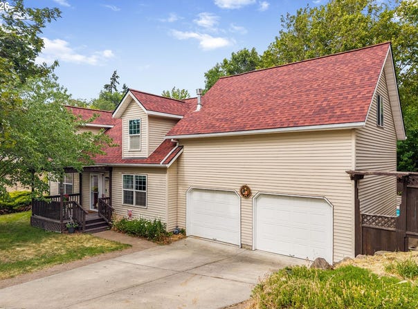 1301 E 19TH St, TheDalles, OR 97058