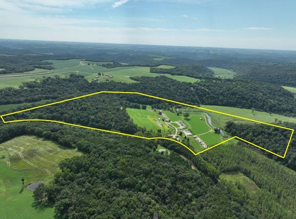 351 Willow Dr, Dorchester, IA 52140