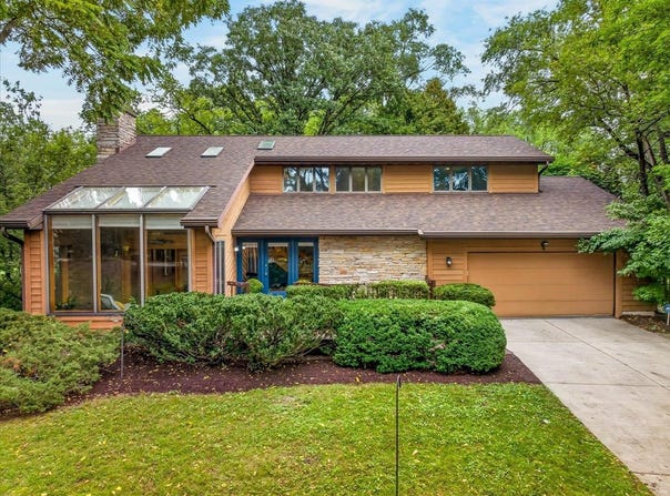 6130 Old Middleton Road, Madison, WI 53705