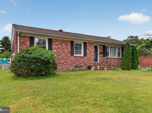 142 CASIMIR, NEW CASTLE, DE 19720