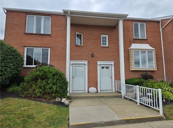 3901 Bowen Road, Lancaster, NY 14086