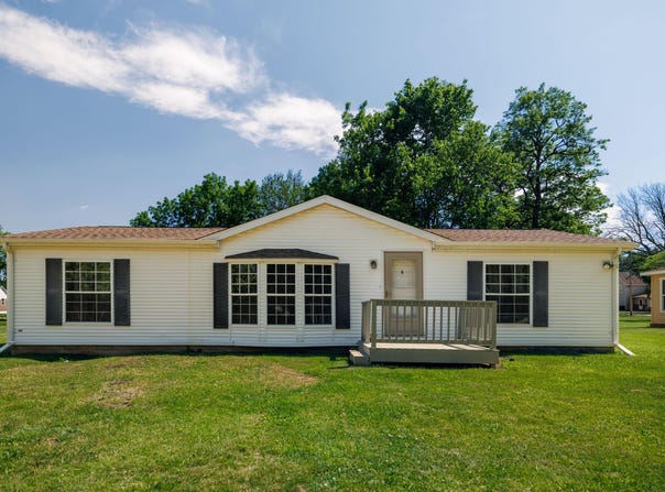 605 E Washington Street, Morocco, IN 47963