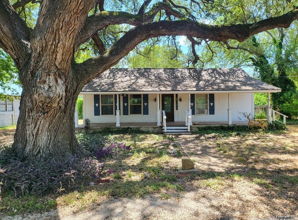 197 Mustang, Prairie Lea, TX 78661