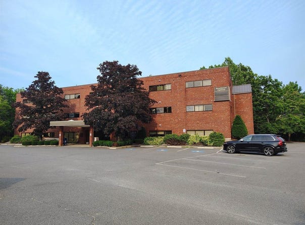 511 W Grove St, Middleboro, MA 02346