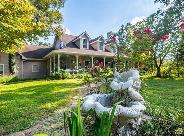 42 Bluff Drive, Eldon, MO 65026