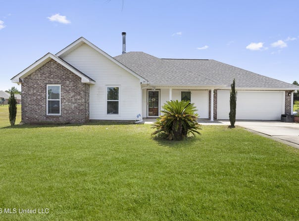10 Trace Drive, McHenry, MS 39561
