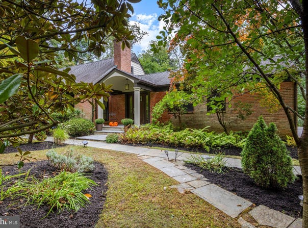 205 SPRUCE TREE Road, WAYNE, PA 19087