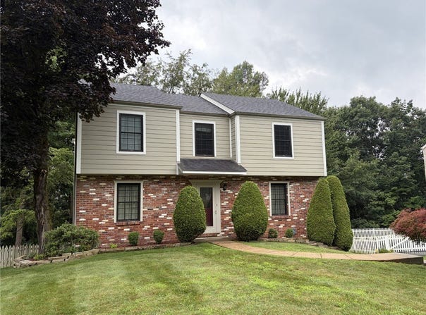 4790 Bayfield Rd, West Deer, PA 15101