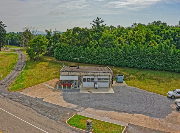 4373 S Lee Highway, Natural Bridge, VA 24578