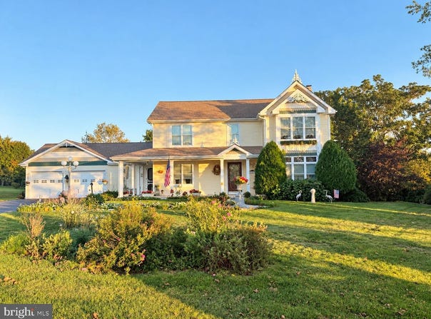 5135 STAHLEY, SCHNECKSVILLE, PA 18078