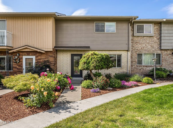 100 N 56th Ave, Yakima, WA 98908