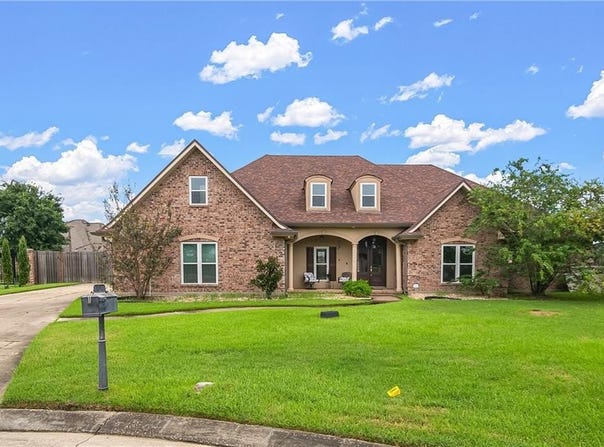 106 RICKER COURT, Laplace, LA 70068