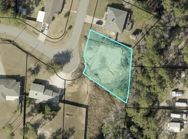 2518 Weeping Willow Lane, Navarre, FL 32566