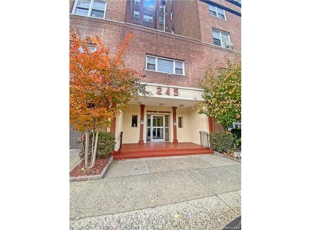 245 Bronx River Road, Yonkers, NY 10704