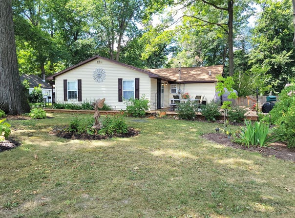12779 Elton Street NE, Gowen, MI 49326