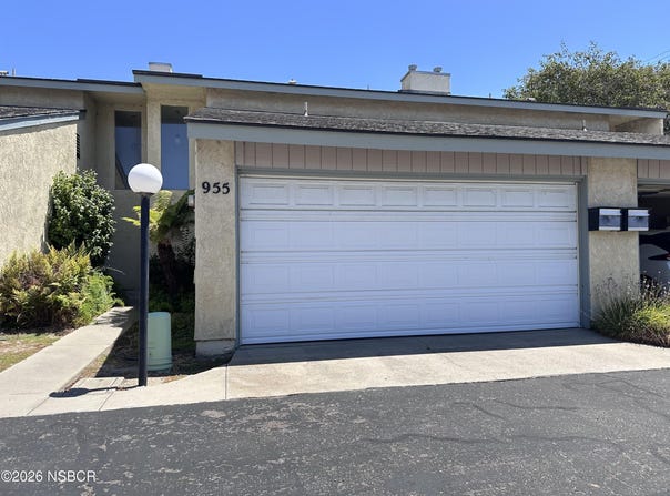 955 E Cypress Avenue, Lompoc, CA 93436