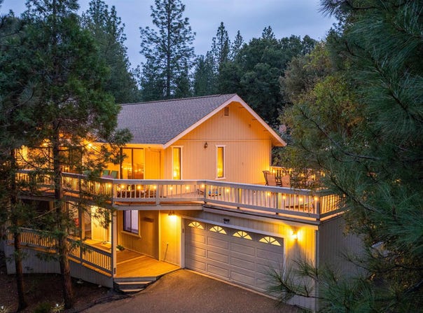 19652 Butler Way, Groveland, CA 95321