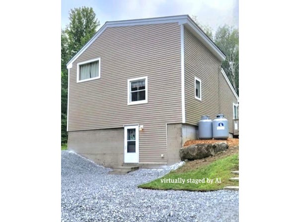 520 Smithfield Road, Oakland, ME 04963