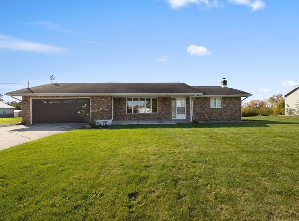 12576 County Road 42, Millersburg, IN 46543-9729