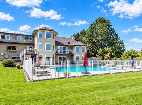 202008 E Terill Rd, Kennewick, WA 99337-6900