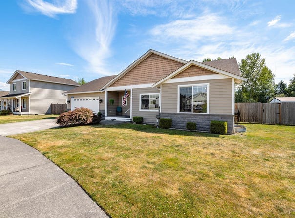 1810 Tundra Loop, Mount Vernon, WA 98273