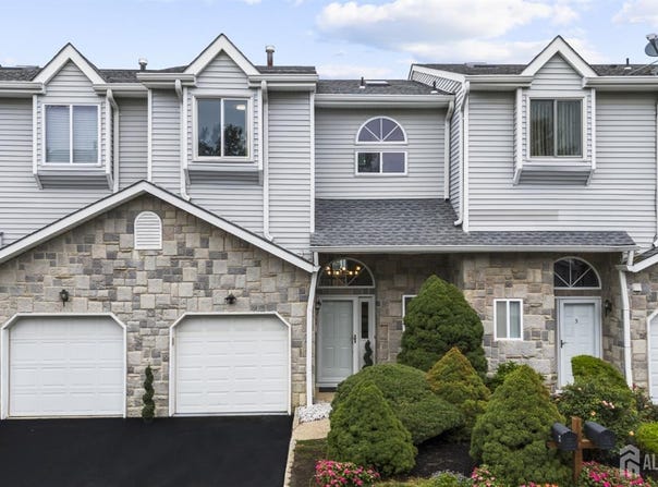 4 Lee Lee Lane, Old Bridge, NJ 08879