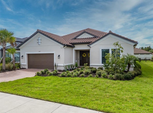 4727 FRECCIA Loop, WESLEY CHAPEL, FL 33543