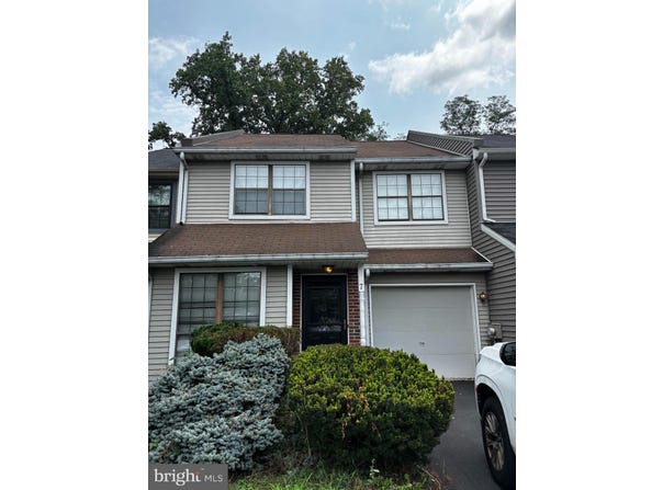 7 E RIDGE Mews, NEWTOWN, PA 18940