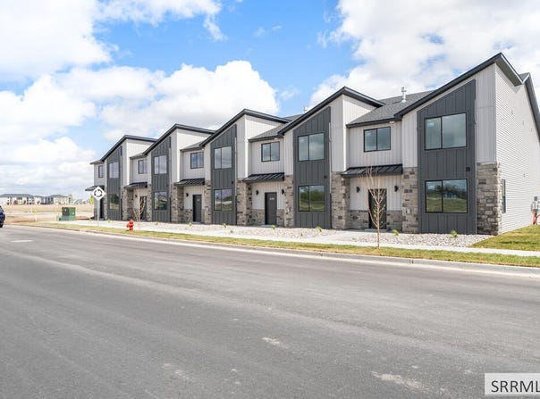 751 Curlew Drive, Ammon, ID 83406