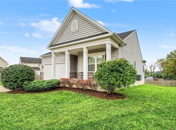 562 Recess Drive, Riverside, OH 45404