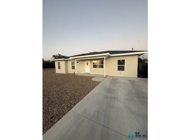 2821 La Fonda Rd, Clovis, NM 88101