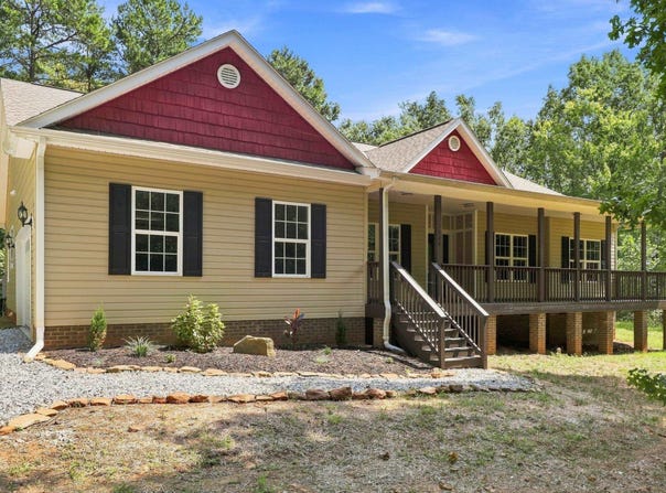 146 Windmont Road, Pickens, SC 29671