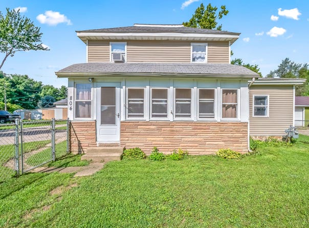 804 S Angola Road, Coldwater, MI 49036