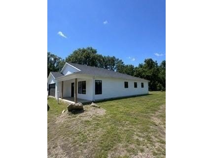 902 S Monroe Street, Lyndon, KS 66451