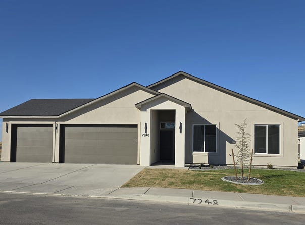 7248 W 31st Pl, Kennewick, WA 99338
