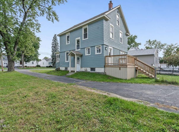 21 Bruen Court, East Greenbush, NY 12144