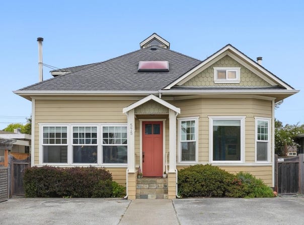 575 Myrtle ST, HALF MOON BAY, CA 94019