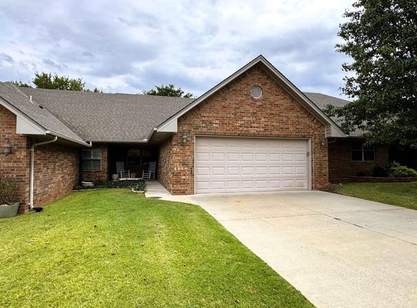 3008 Brook Haven Rd, Woodward, OK 73801