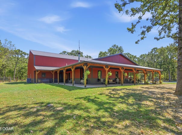 8309 Nighthawk Road, Neosho, MO 64850